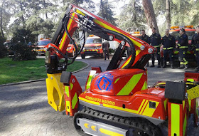 17 nuevos vehículos, un robot y una apiladora para el cuerpo de bomberos
