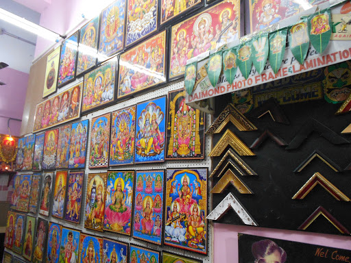 Diamond Photo Frames, 13-73, Near Bank Of India, Malkajgiri Rd, Malkajgiri, Hyderabad, Telangana 500038, India, Picture_framing_Shop, state TS