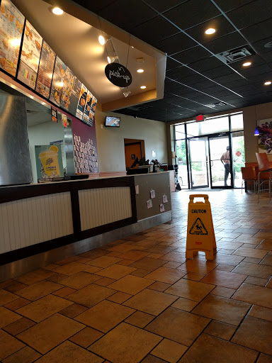 Mexican Restaurant «Taco Bell», reviews and photos, 640 10th St E, Palmetto, FL 34221, USA