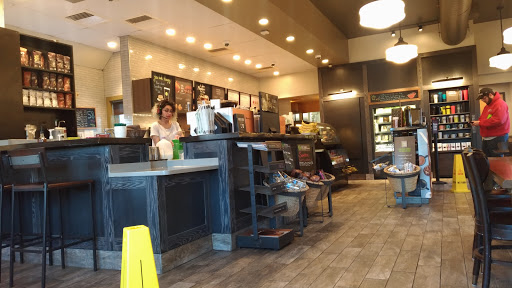 Coffee Shop «Starbucks», reviews and photos, 1660 Litchfield Turnpike, Woodbridge, CT 06525, USA