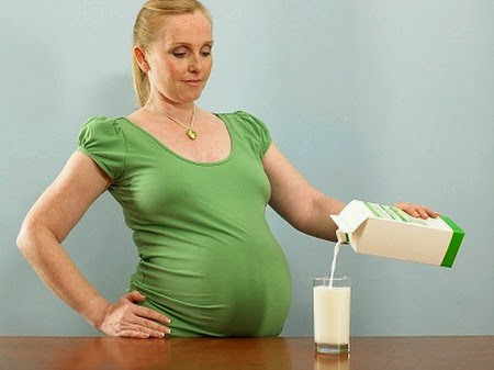 Mẹ bầu có nên uống sữa đậu nành không?1