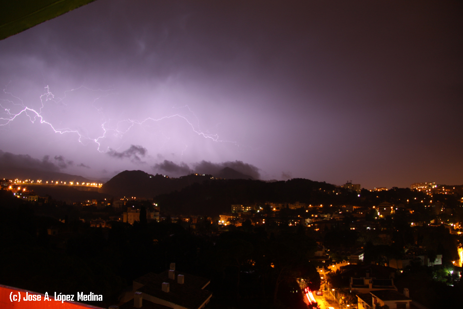 Las lluvias vuelven a provocar inundaciones y desbordamientos