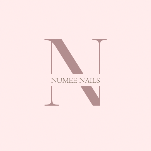 Hot Nails & Beauty logo