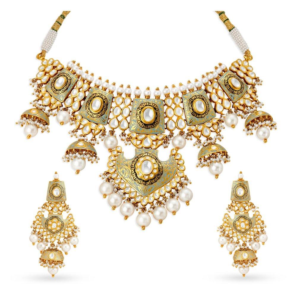 22 Karat Gold Neckwear and Earrings Set