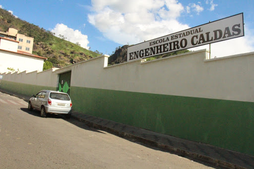 Escola Estadual Engenheiro Caldas, R. Nossa Sra. de Lourdes, 186 - Santa Zita, Caratinga - MG, 35300-290, Brasil, Escola, estado Minas Gerais