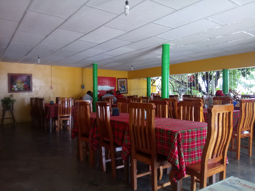 Pollos Guasave, Cuauhtémoc 614, Centro, 95640 Isla, Ver., México, Restaurantes o cafeterías | VER