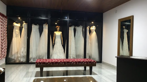 Bridesmade, Mavely House, Kebery Rd, Pandikudy, Veli, Kochi, Kerala 682001, India, Wedding_Clothing_Store, state KL