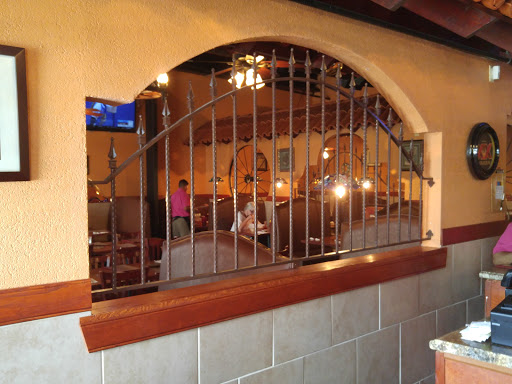 Restaurant «Mis Pueblos Mexican Restaurant», reviews and photos, 8230 Camp Creek Rd # 101, Olive Branch, MS 38654, USA