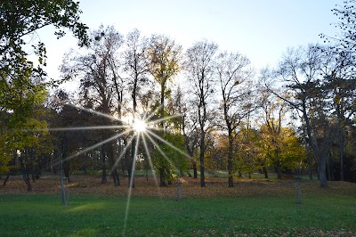 Photos of K&aacute;rolyi Castle renovated park