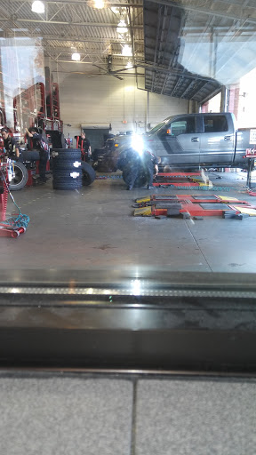Tire Shop Discount Tire Store Peachtree City Ga Reviews And Photos 2801 Ga 54 Peachtree City Ga 30269 Usa
