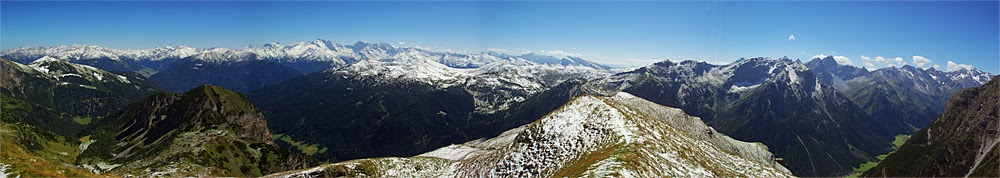 Blick ber den Brenner bis zu den Dolomiten
