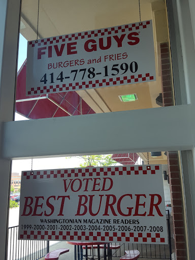 Fast Food Restaurant «Five Guys», reviews and photos, 2500 N Mayfair Rd, Wauwatosa, WI 53226, USA