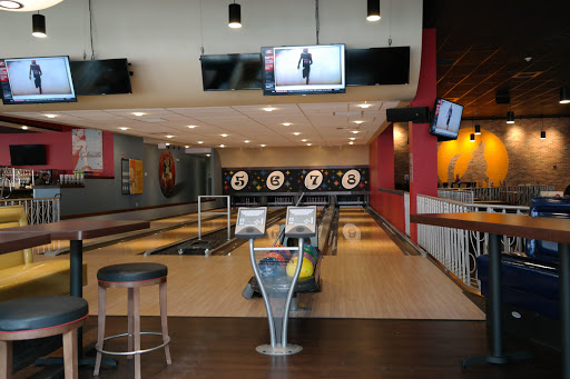 Bar & Grill «Howl at the Moon | Splitsville Luxury Lanes», reviews and photos, 220 Patriot Pl, Foxborough, MA 02035, USA