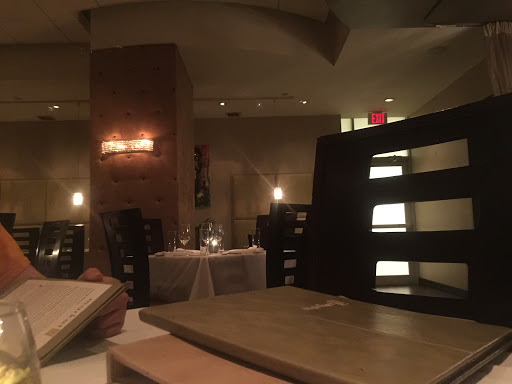 Restaurant «Market 17», reviews and photos, 1850 SE 17th St #109, Fort Lauderdale, FL 33316, USA