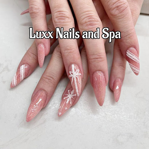 Luxx Nails and Spa logo