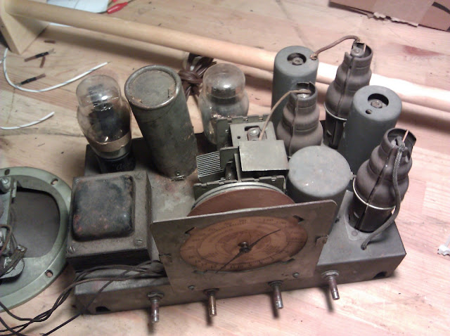 1 Vintage Antique Radio Equipment Knobs Used Nice Wooden 