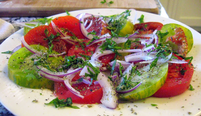 Tomatoes in Season: Summer Tomato Salad Recipe