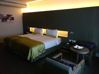 Photos of Royal Tulip 72 Hotel