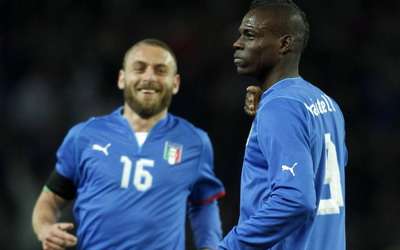 VIDEO GOL ITALIA VS BRASIL 2-2 You tube Gol Cantik Balotelli 