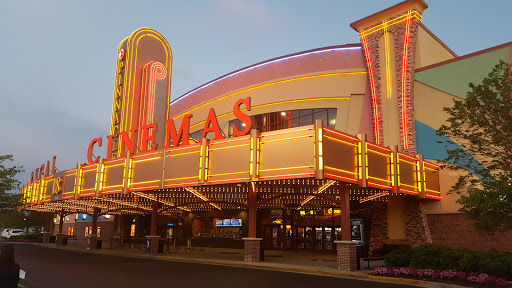 Movie Theater «Regal Cinemas Pinnacle 18 IMAX & RPX», reviews and