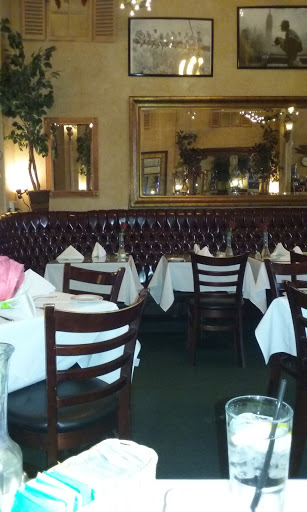 Italian Restaurant «Chase Bar & Grill», reviews and photos, 1012 State St, Santa Barbara, CA 93101, USA