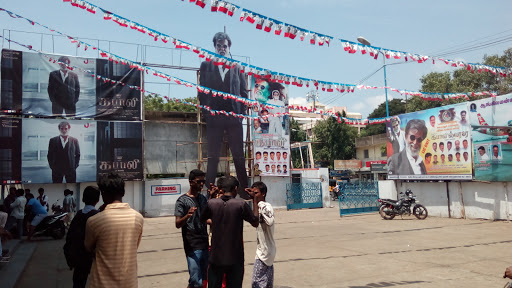 Woodlands Theatre in Chennai | Movie Schedule, Show Times ...