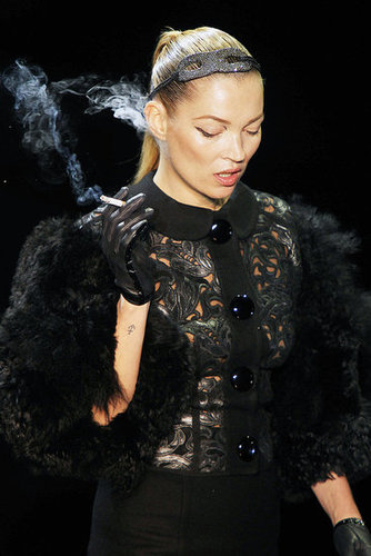 kate moss smoking on catwalk. Kate Moss smoking at the last