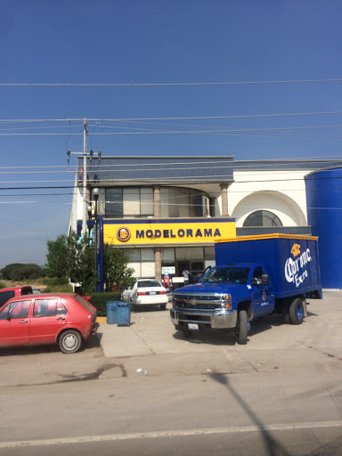 Corona en Tequisquiapan, Carretera Tequisquiapan a Ezequiel Montes km 2, Grande, 76750 Tequisquiapan, México, Distribuidor de cerveza | QRO