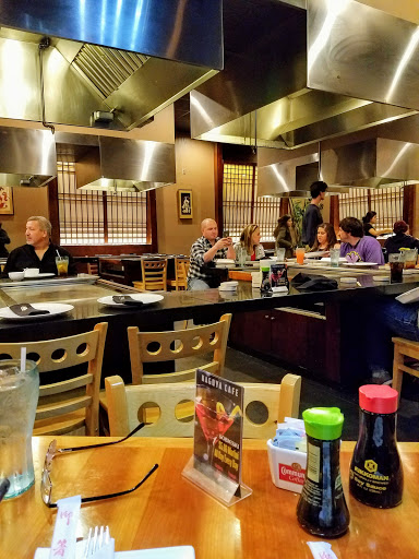 Japanese Restaurant «Nagoya Cafe Sushi & Hibachi Steak House», reviews and photos, 15130 Market St, Baton Rouge, LA 70817, USA