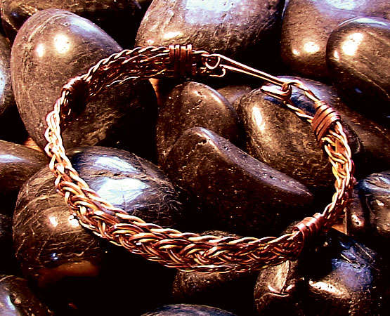 DIY Copper Wire Bracelet 