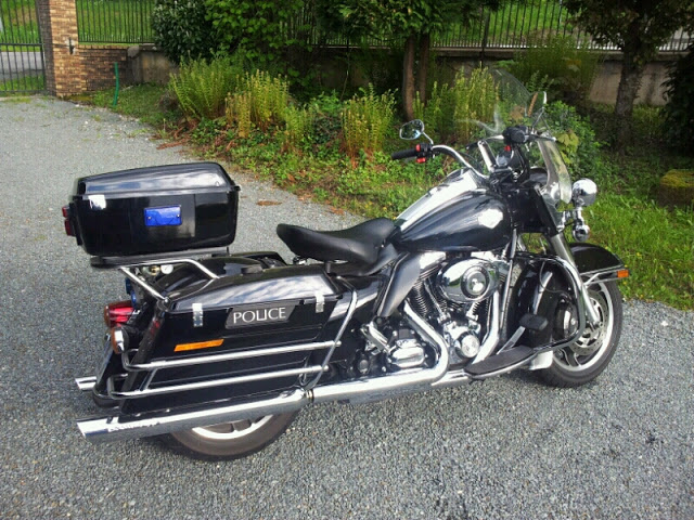 ESSAI du ROAD KING SPECIAL POLICE 2011 - Page 8 2013-05-12%252525252018.54.50