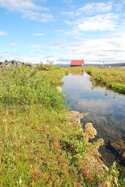 Photos of Thorsteinssk&aacute;li hut