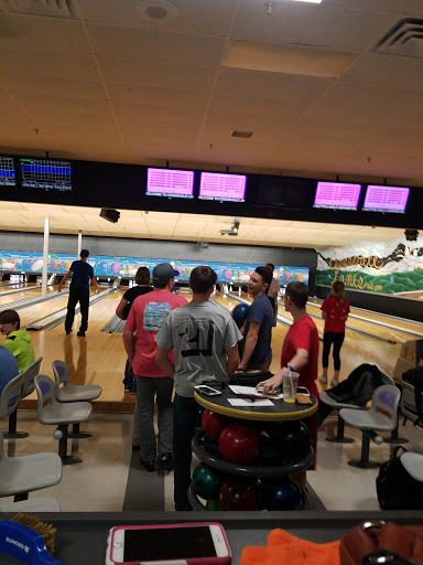 Bowling Alley «Cedarvale Lanes», reviews and photos, 3883 Cedar Grove Pkwy, Eagan, MN 55122, USA