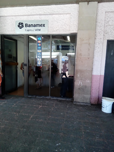 Banamex, Calle P. G. Casanova 1, Centro, 52400 Tenancingo de Degollado, Méx., México, Banco o cajero automático | TLAX