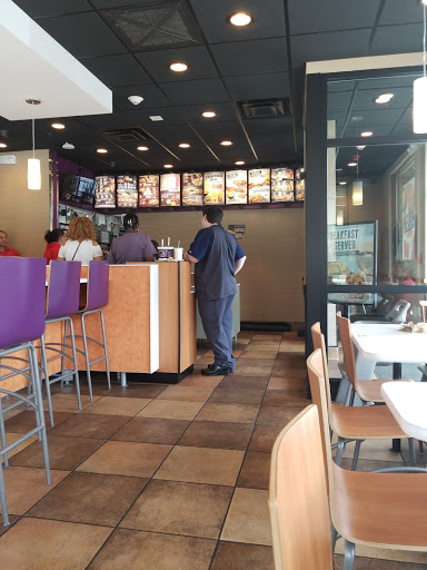 Restaurant «Taco Bell», reviews and photos, 124 Boston St, Lynn, MA 01904, USA