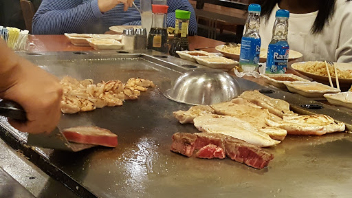Japanese Restaurant «Sakura Japanese Steak, Seafood House & Sushi Bar», reviews and photos, 118 Shawan Rd # Gg, Cockeysville, MD 21030, USA