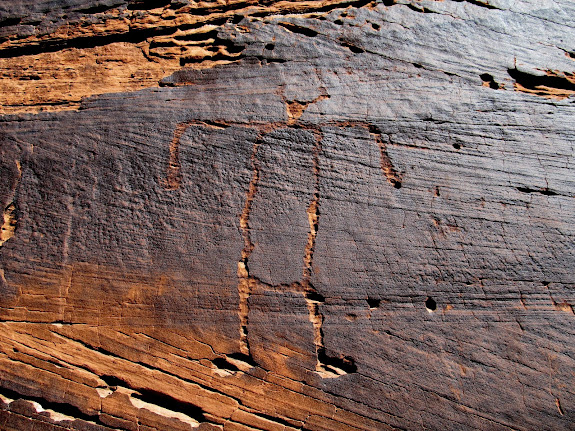 Petroglyphs between Bull Hollow and Tenmile Bottom