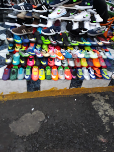 Venta De Calzado Local 428 - Quito