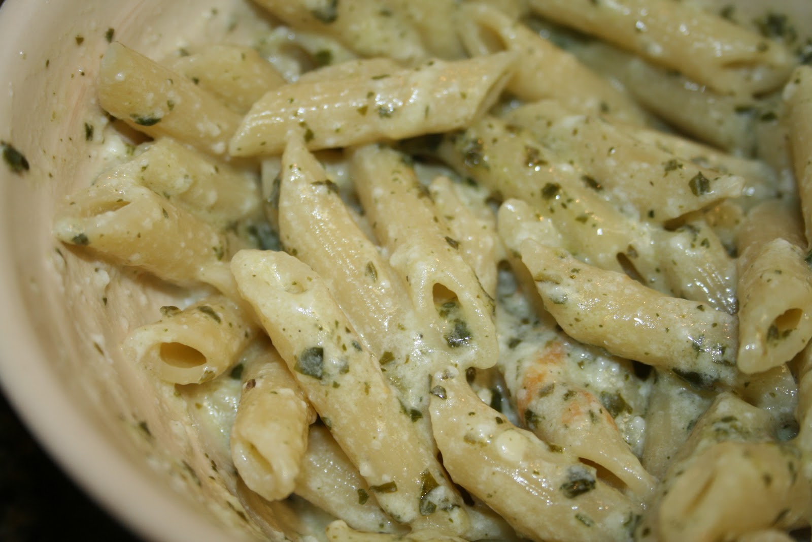 Lola&amp;#39;s Homemade Cooking: Penne Parmesan Pesto Pasta