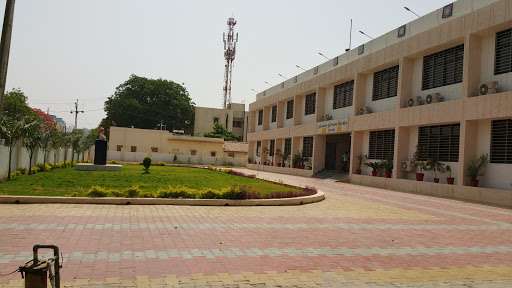 Surendranagar-Dudharej Nagarpalika, Nr. Collector Office, Tower Road,, Tower Rd, Surendranagar, Gujarat 363040, India, Municipal_Corporation, state GJ