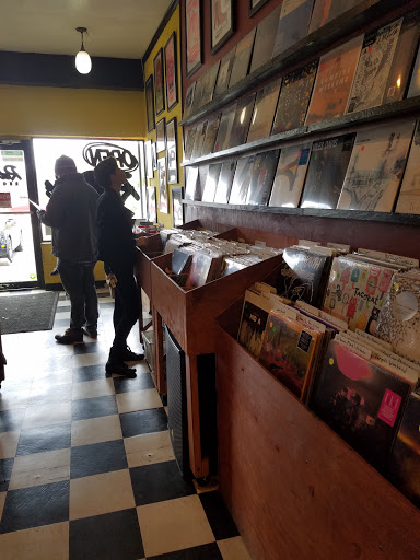 Music Store «Retrofit Records», reviews and photos, 439 W Gaines St, Tallahassee, FL 32301, USA