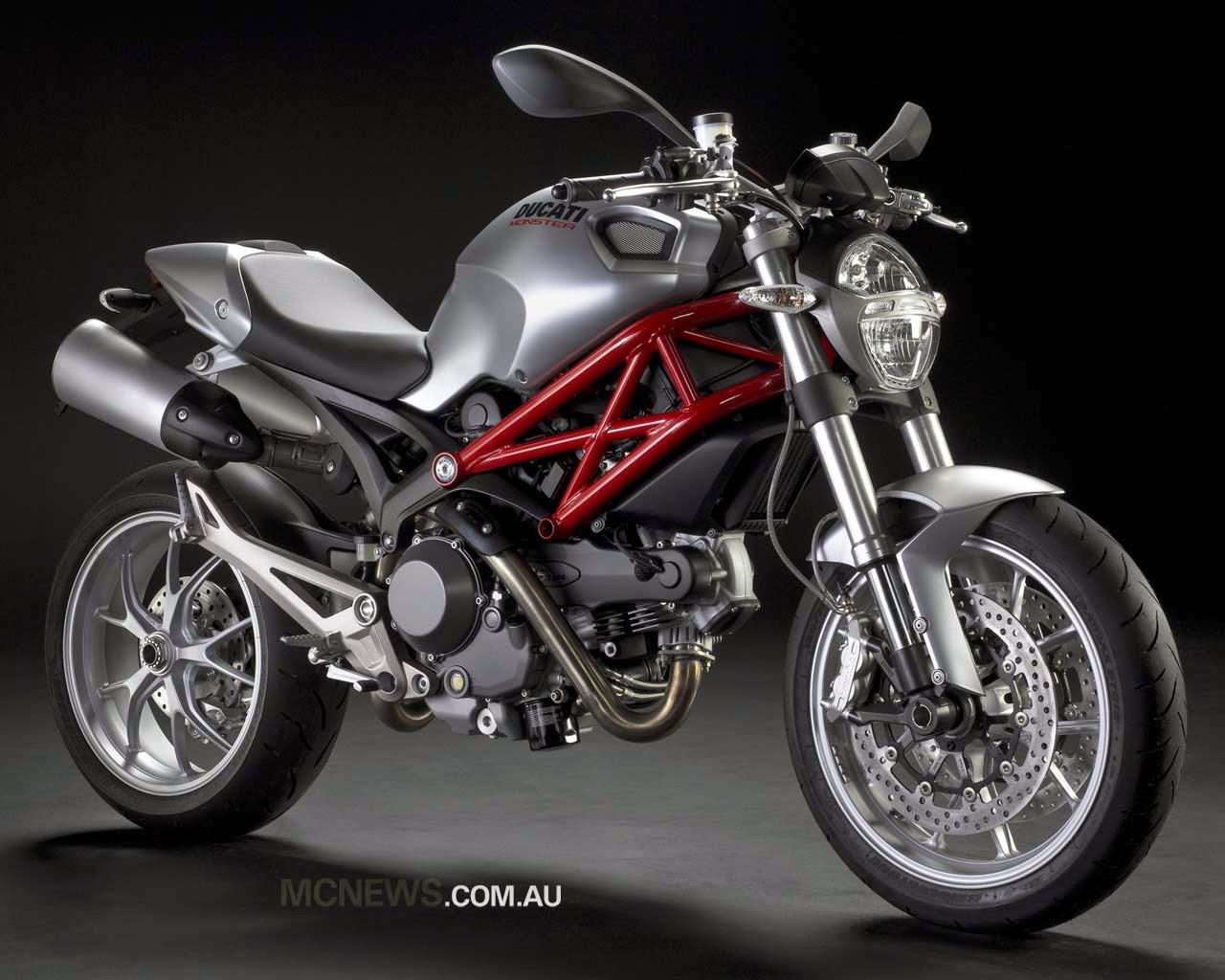 Ninja 250 Modifikasi Ducati Monster - Thecitycyclist