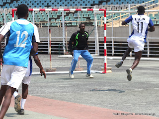 30èm édition 2013 du championnat national de hand-ball de la RDC avec les provinces: Bandundu, Kasaï-Oriental,  Katanga, Kinshasa le 07/08/2013 au stade de martyrs à Kinshasa. Radio Okapi/Ph. John Bompengo