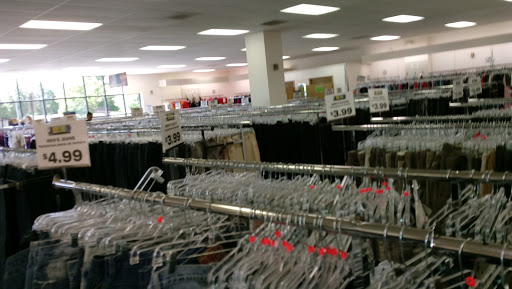 Thrift Store «Goodwill - University», reviews and photos