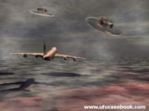 1986 Japanese Airline 1628 Encounters Ufo