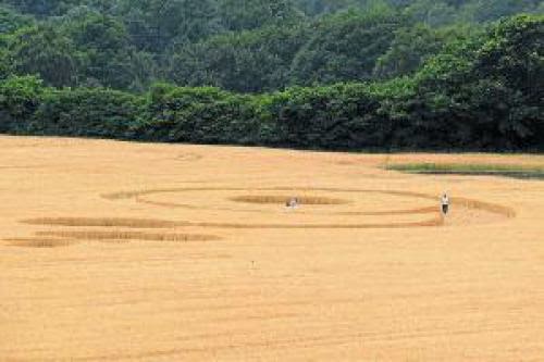 Crop Circle Mysteriously Appears In A Field In Shropshire