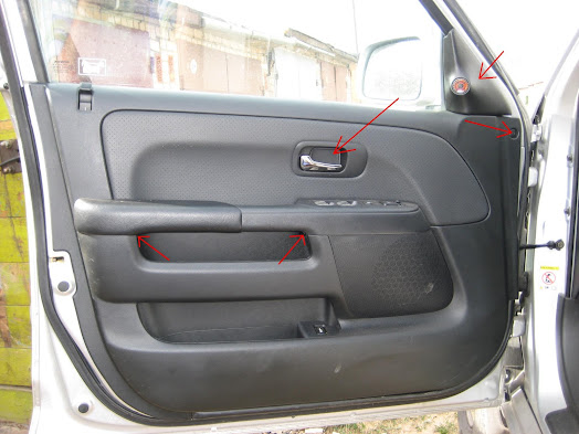 Обшивка дверей хонда срв. Снятие обшивки двери CRV. Обшивка двери Honda Airwave. Обшивка двери Хонда СРВ 2. Обшивка дверей на Honda CR V 2010.