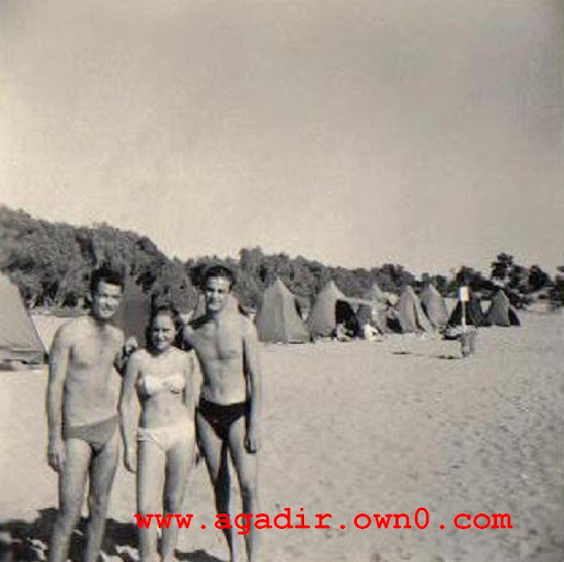 شاطئ اكادير قبل وبعد الزلزال سنة 1960 Tryr
