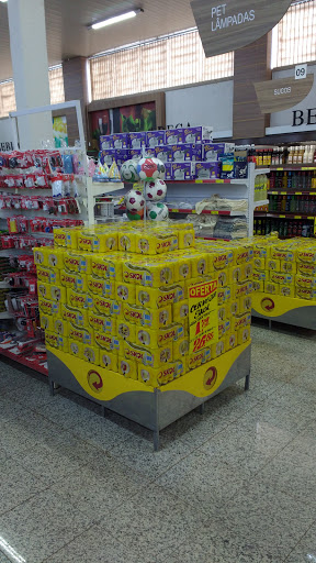 Supermercado Menegatti, Av. Tito Muffato, 2500 - Santa Cruz, Cascavel - PR, 85806-080, Brasil, Supermercado, estado Paraná