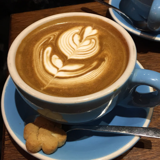 Cafe` YOU logo